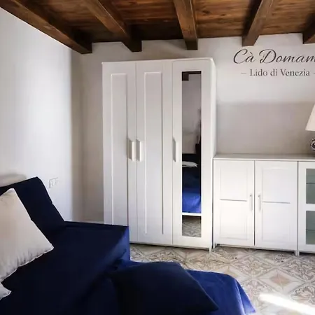 Venice Lido Near And Vaporetto