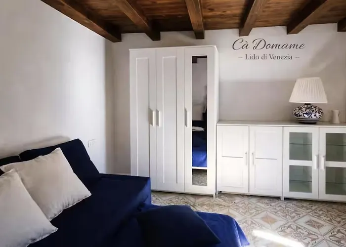 Venice Lido Near And Vaporetto